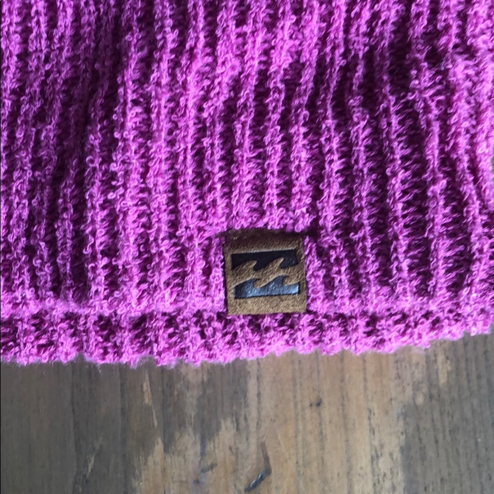 B2G1 Billabong Pink Beanie - Picture 2 of 6